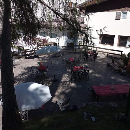 Hostel Il Pirata Cavareno Exteriér fotografie